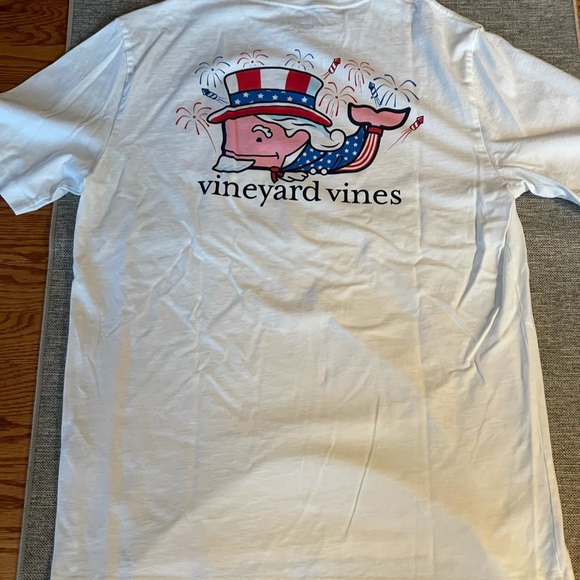Vineyard Vines, Nike - Picture 2 of 6